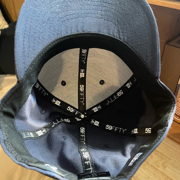 Chicago Bears support breast cancer hat. - Picture 4 of 6